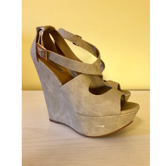 Steve Madden Xternal Wedge Sandal - Picture 2 of 8